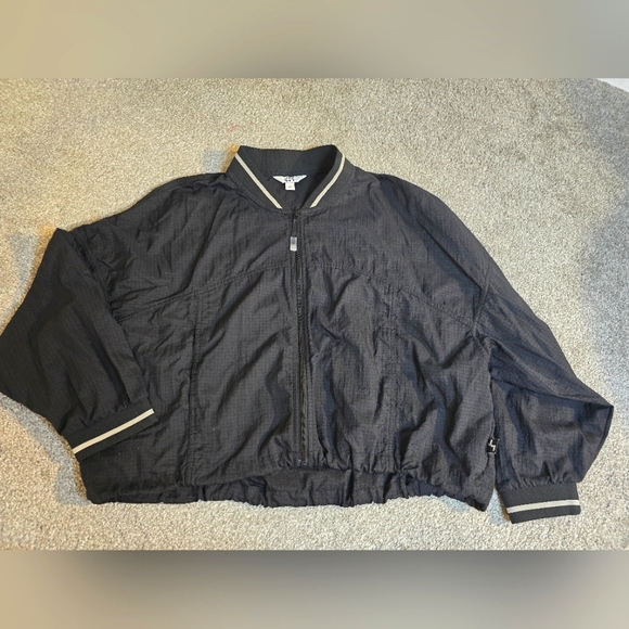 Lightweight Joylab Windbreaker Women's Size Large Black & White - Picture 1 of 6